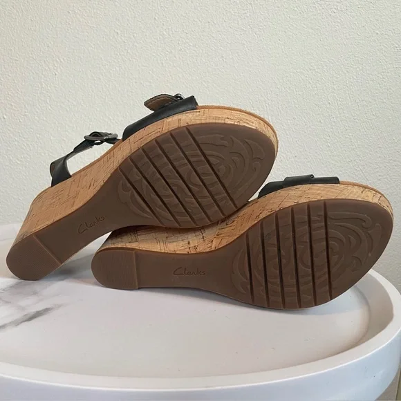 Clarks Artisan Black Leather Wedge Sandals with Buckle Straps - Picture 8 of 15